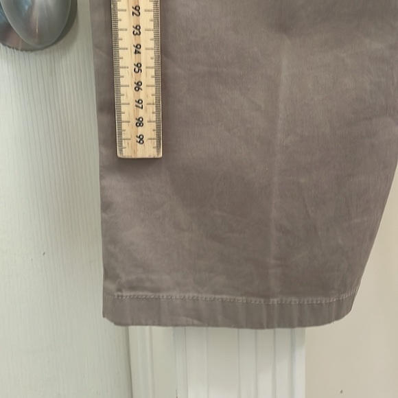 Everlane - Slim Khaki Pants - Light Brown - 32x32 - Picture 7 of 13